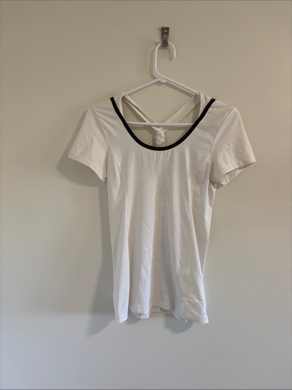 Lolë Women's White Short-Sleeve Scoop Neck Top Size XS
